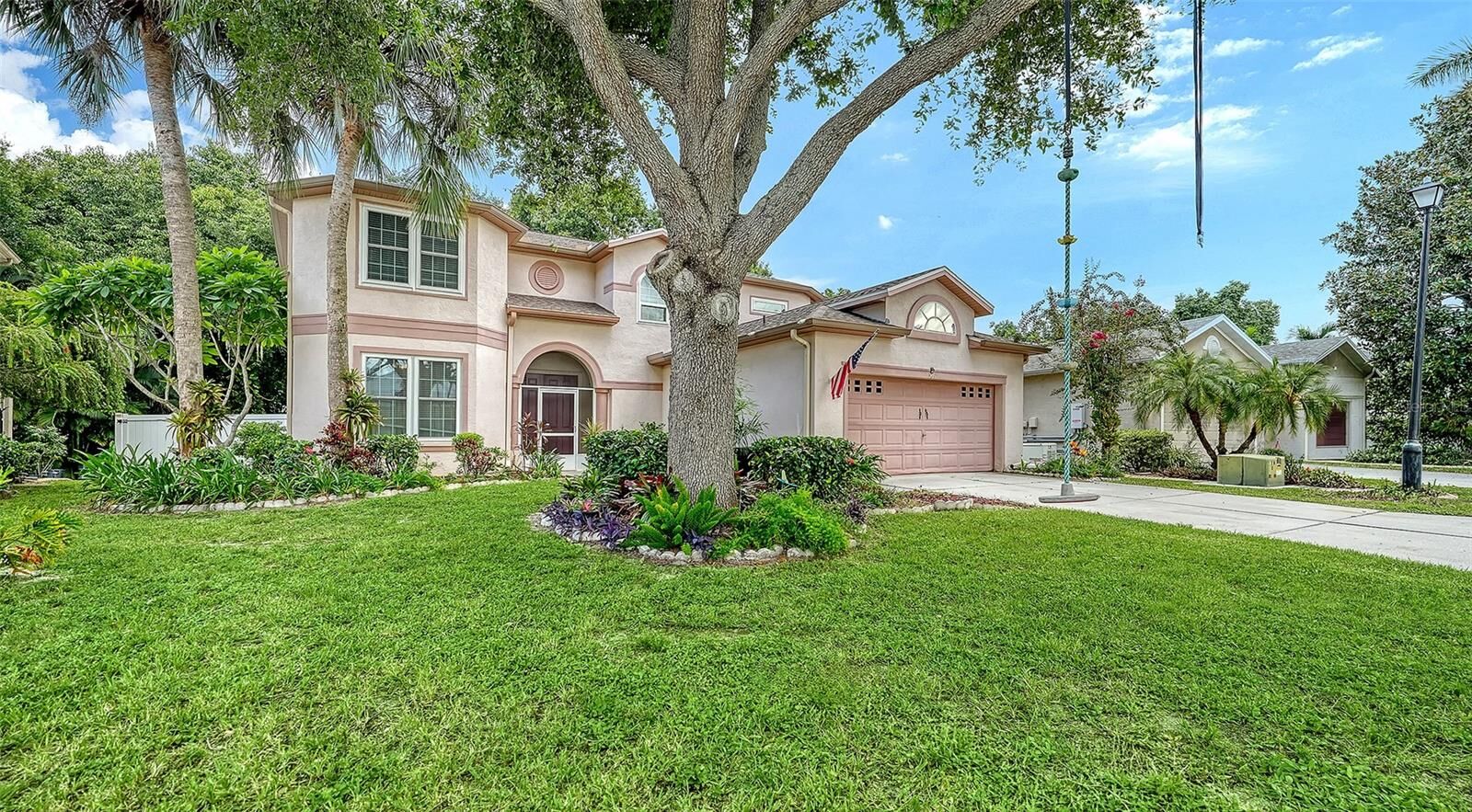 Property Photo:  208 36th Street NE  FL 34208 