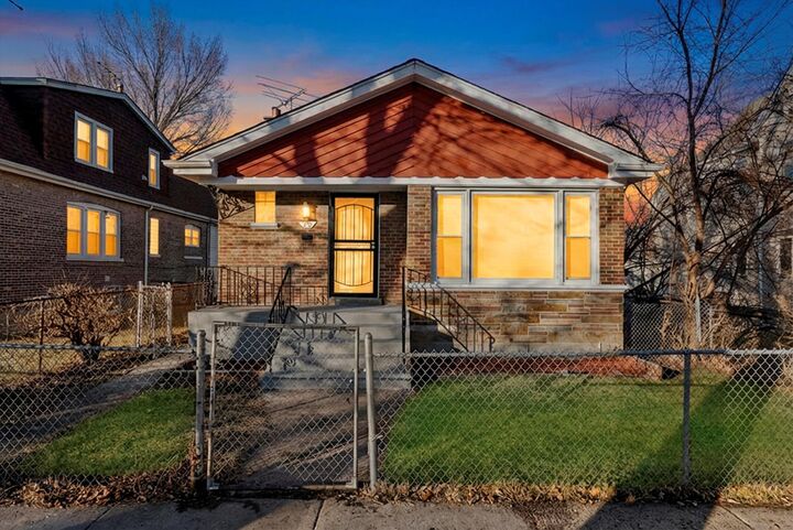 Property Photo:  736 E 88th Street  IL 60619 