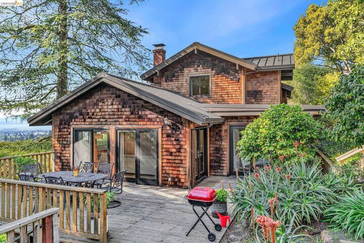 Property Photo:  641 Alvarado Rd  CA 94705 