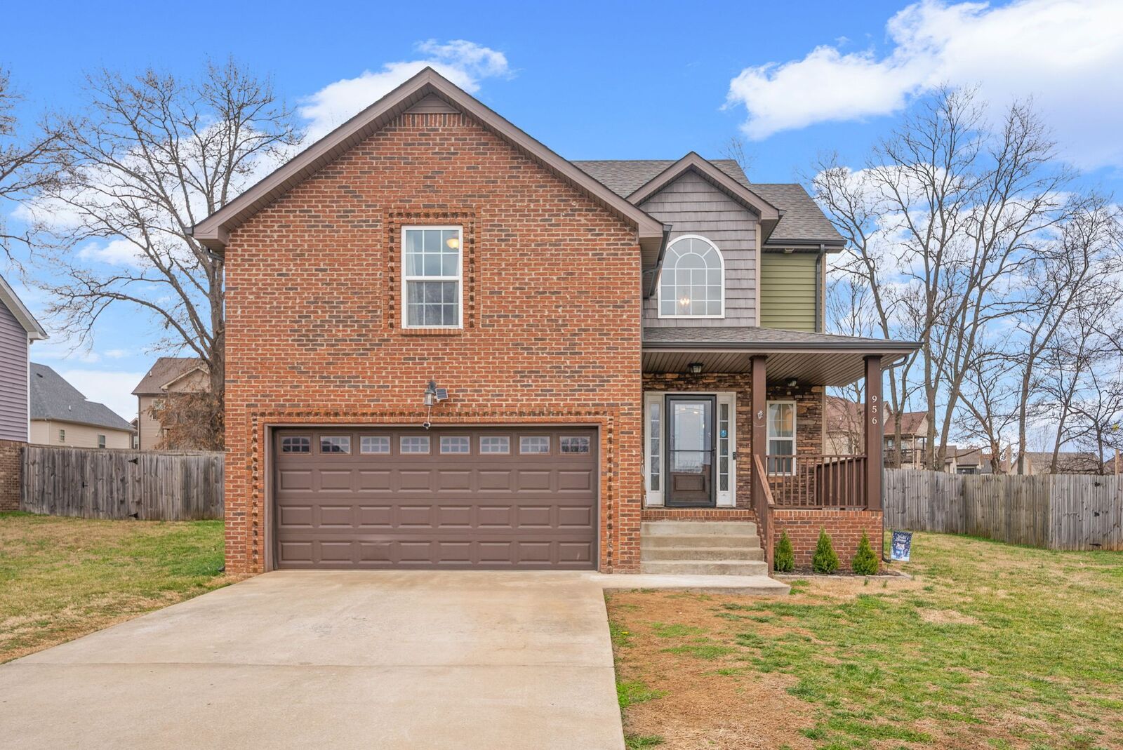 Property Photo:  956 Harding Dr  TN 37042 