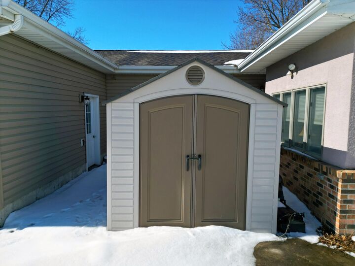 Property Photo: 405 Sunrise Drive MN 56277