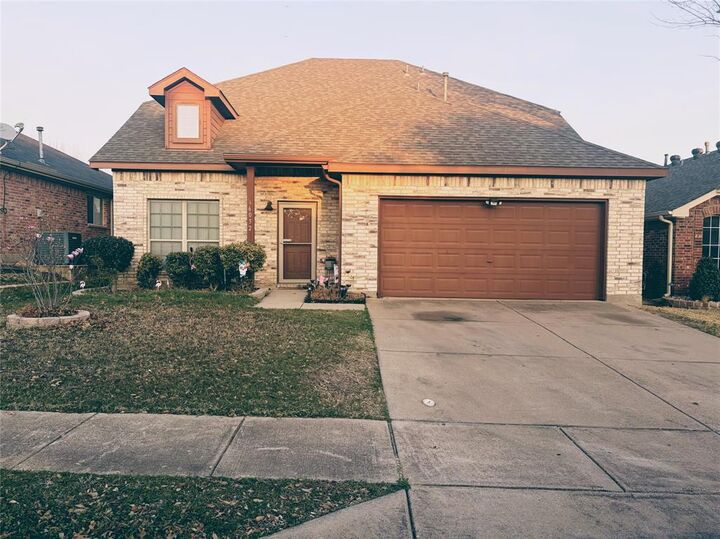 Property Photo:  6052 Horn Cap Drive  TX 76179 