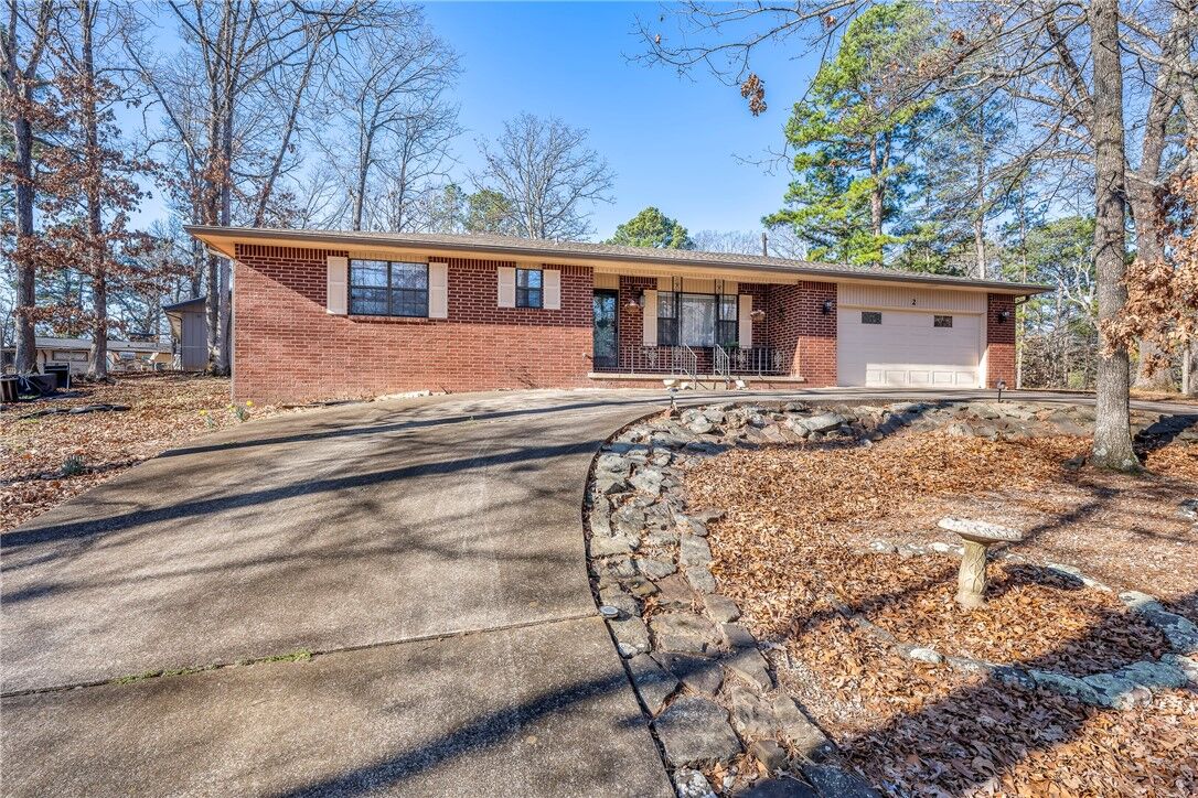 Property Photo:  2 Wigston Lane  AR 72714 