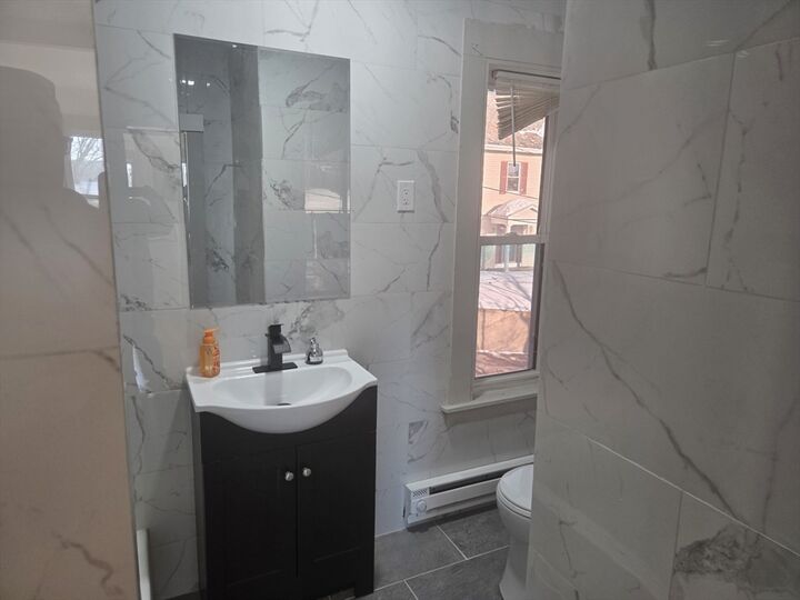 Property Photo:  40 Garnet Street 3  MA 01420 