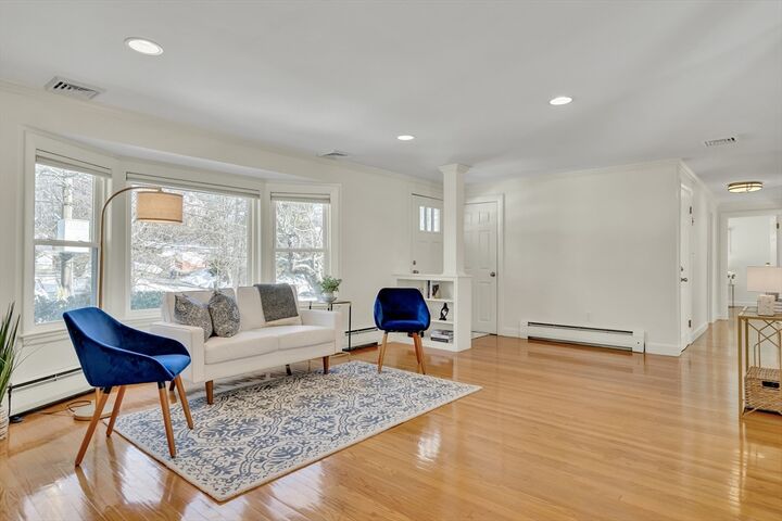Property Photo:  72 Crosby St  MA 02474 
