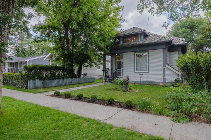 Property Photo: 15 Elma Street W AB T1S 1J7