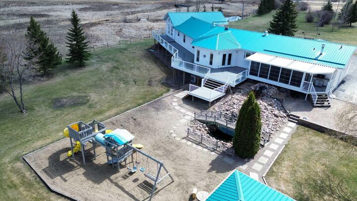 Property Photo: 27556 Township Road 372 AB T4G 0M5