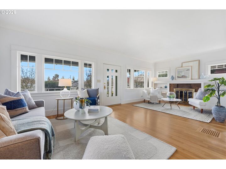 Property Photo: 2845 NE 53rd Ave OR 97213