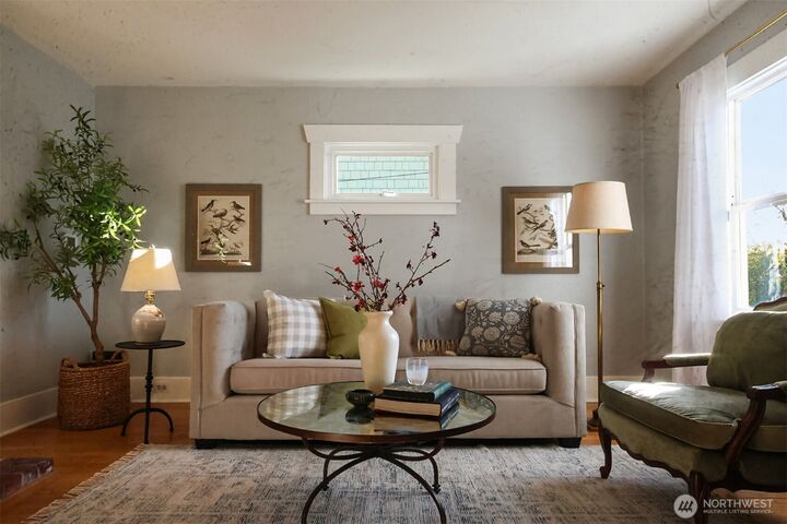 Property Photo: 5624 7th Avenue NW WA 98107