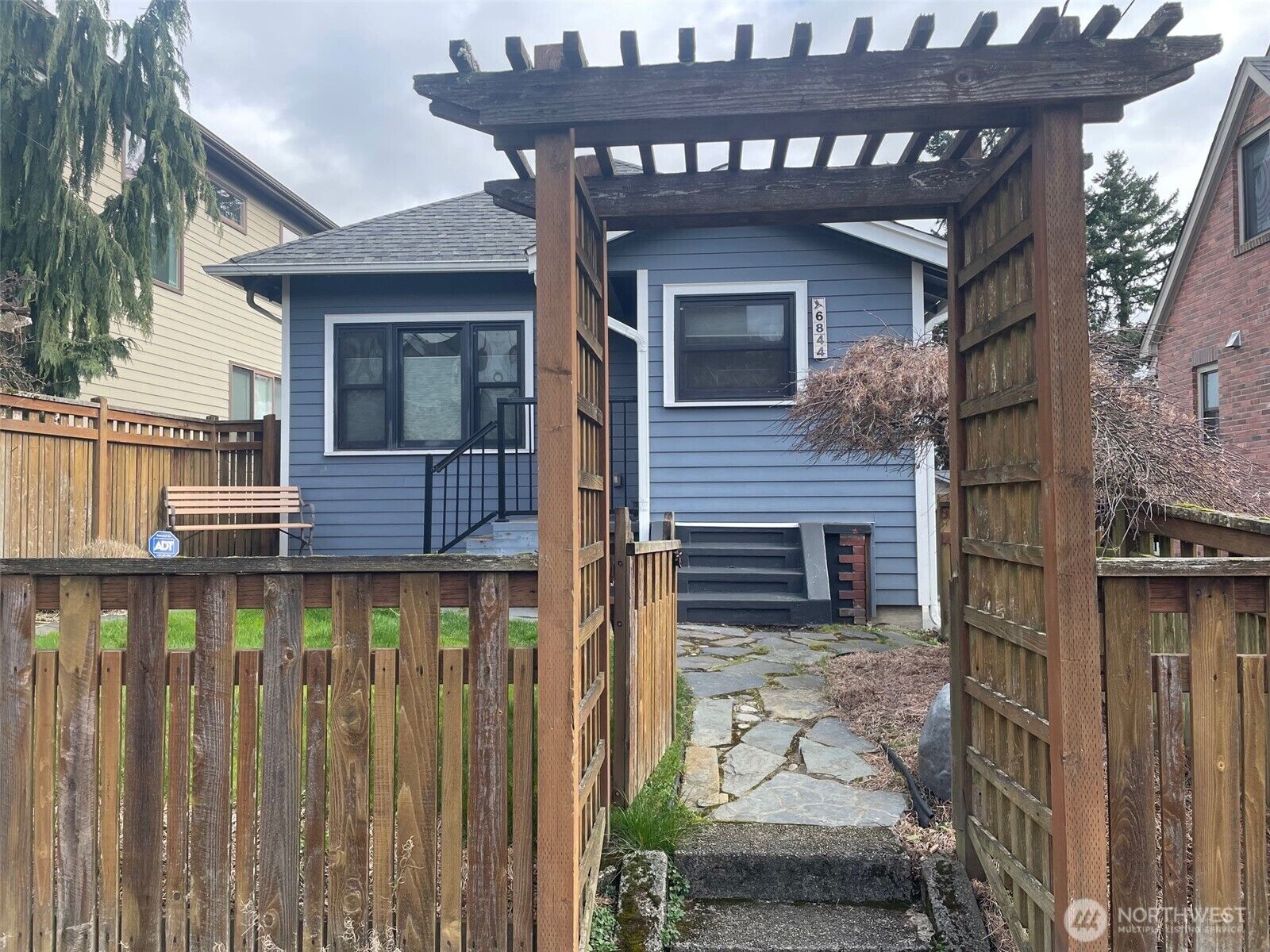 Property Photo:  6844  18th Avenue NE  WA 98115 