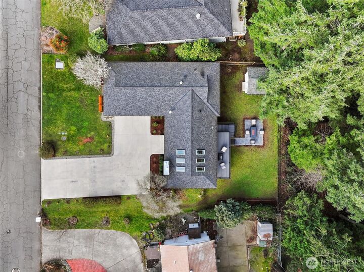 Property Photo: 876 172nd Avenue NE WA 98008