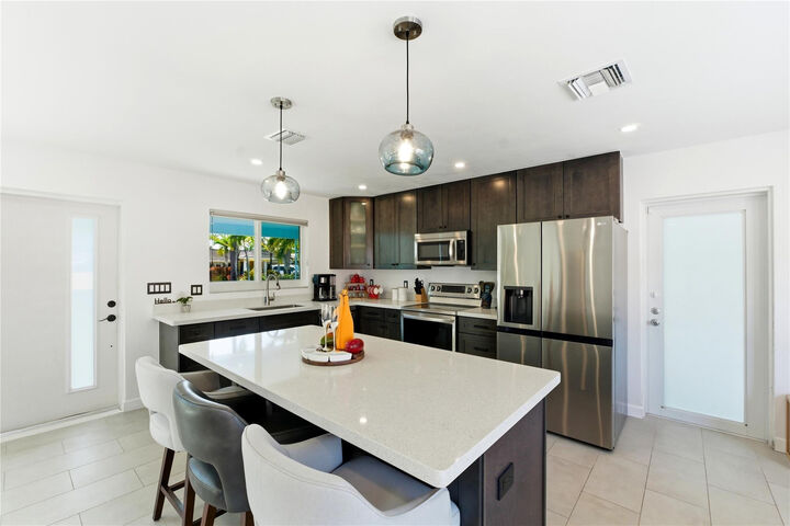 Property Photo:  1741 NE 40th Street  FL 33334 