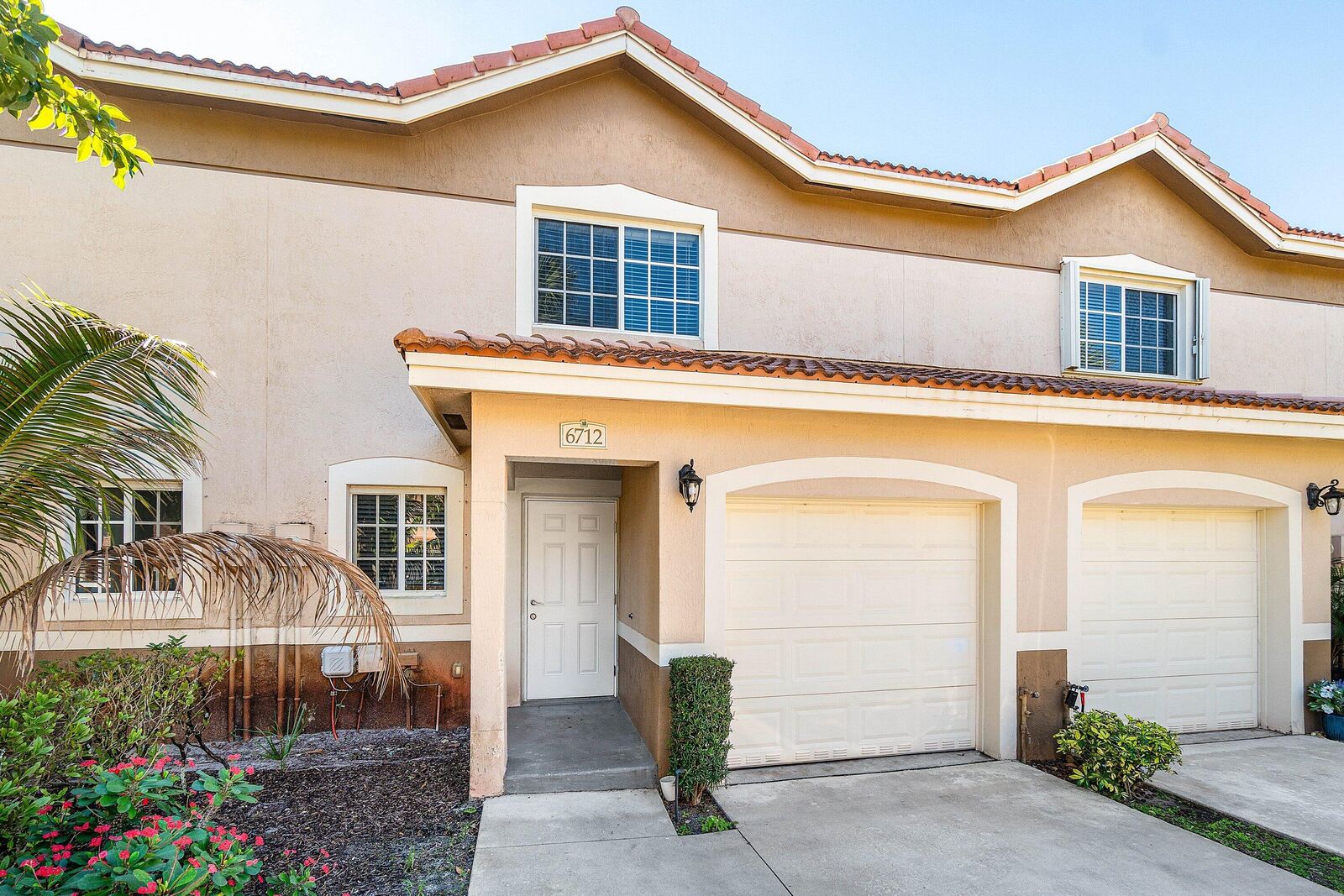 Property Photo:  6712 Old Farm Trail  FL 33437 