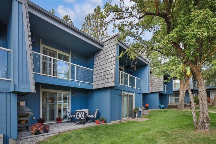 Property Photo:  1823 W Northridge Ct #8  WA 99208 
