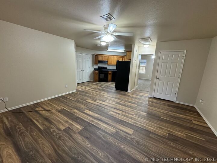 Property Photo:  310 York Street  OK 74464 