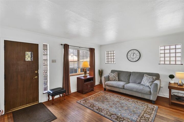 Property Photo: 801 9th St PA 15033