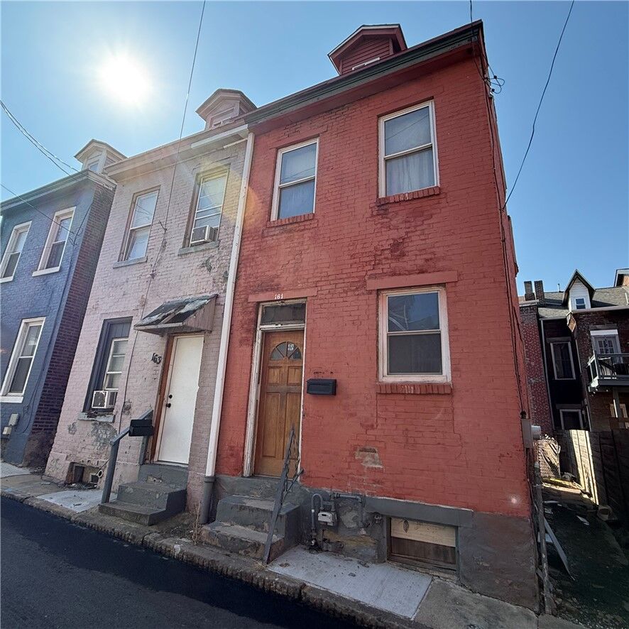 Property Photo:  161 Cotton Way  PA 15201 