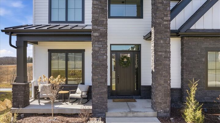 Property Photo:  115 Amaryllis Ln  PA 15005 