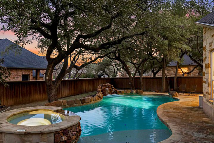 Property Photo:  10901 Doswell Cove  TX 78739 