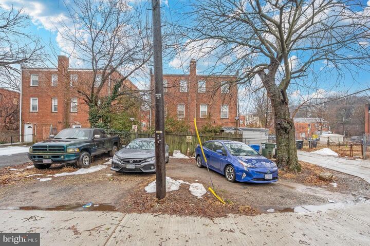 Property Photo: 4208 Foote Street NE DC 20019