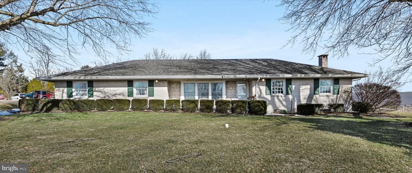 Property Photo:  5412 Old Route 22  PA 19526 