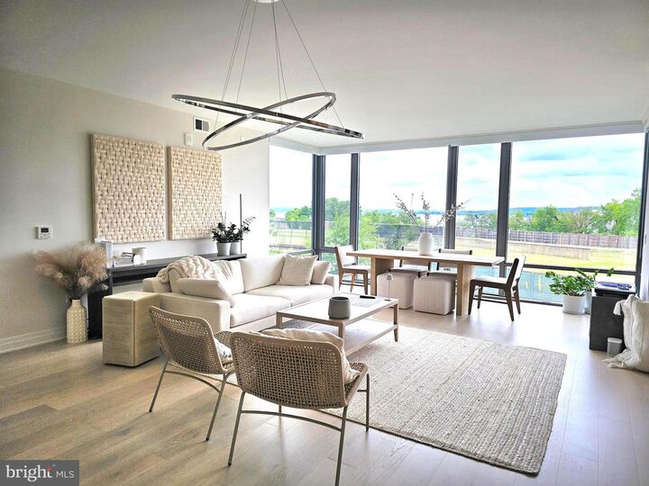 Property Photo:  1201 N Royal Street 205  VA 22314 