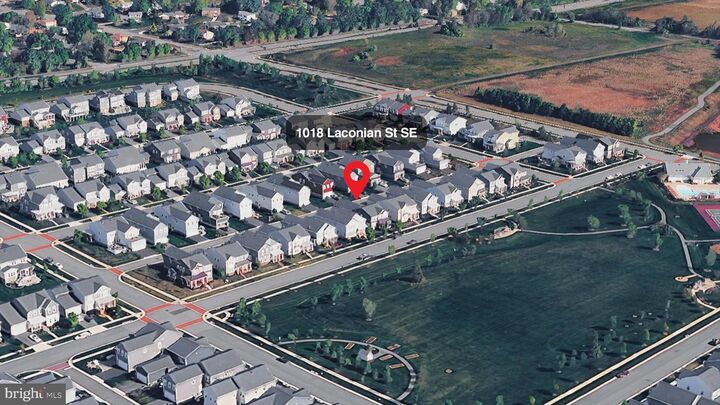 Property Photo:  1018 Laconian Street SE  VA 20175 