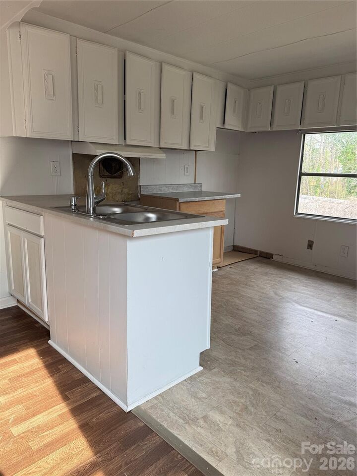 Property Photo:  100 Stella Street  SC 29710 