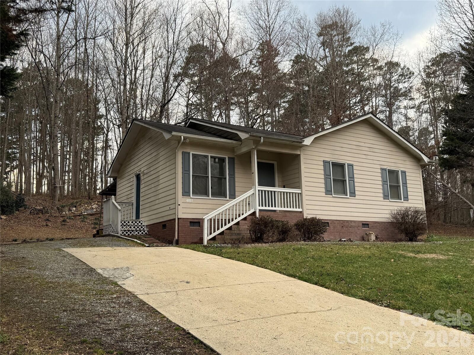 Property Photo:  4051 Plum Street  NC 28613 