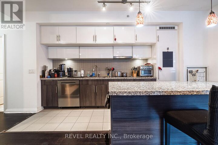 Property Photo: 8 Mercer Street 405 ON M5V 0C4