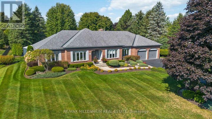 Property Photo: 112 Cobblestone Place ON N0B 1K0