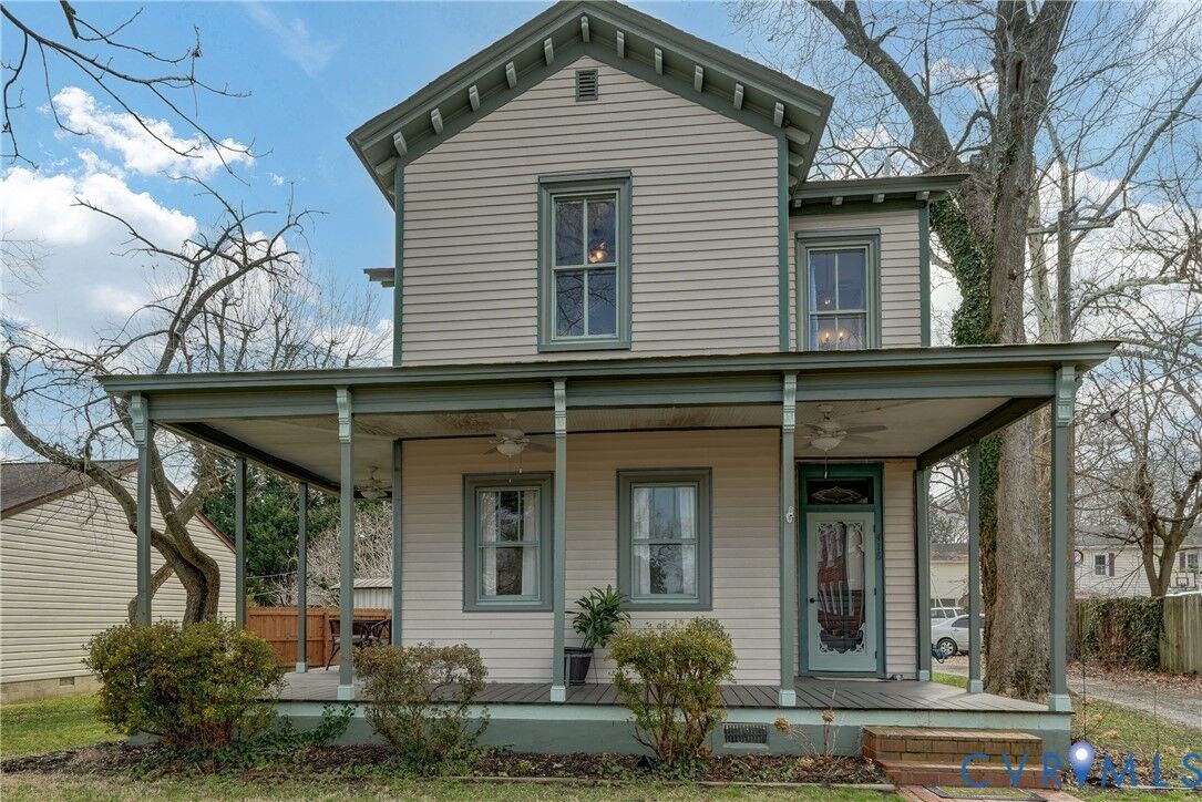 Property Photo:  418 4th Street  VA 23181 
