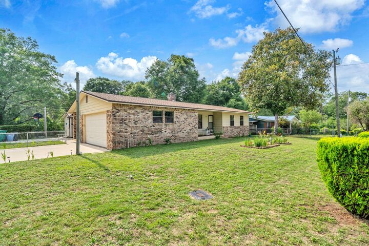 Property Photo:  420 Bullock Boulevard  FL 32578 