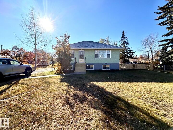 Property Photo:  4811 51 Avenue  AB T0B 2R0 