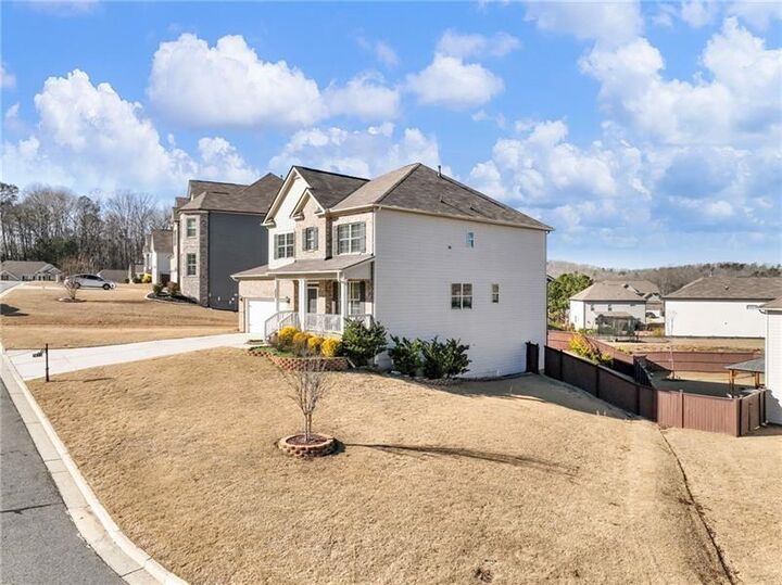 Property Photo: 7655 Farrow Pass Circle GA 30028