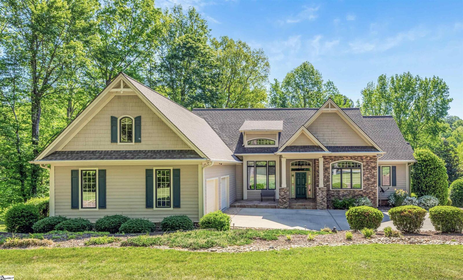 Property Photo:  1 Long Shadow Lane  SC 29690 