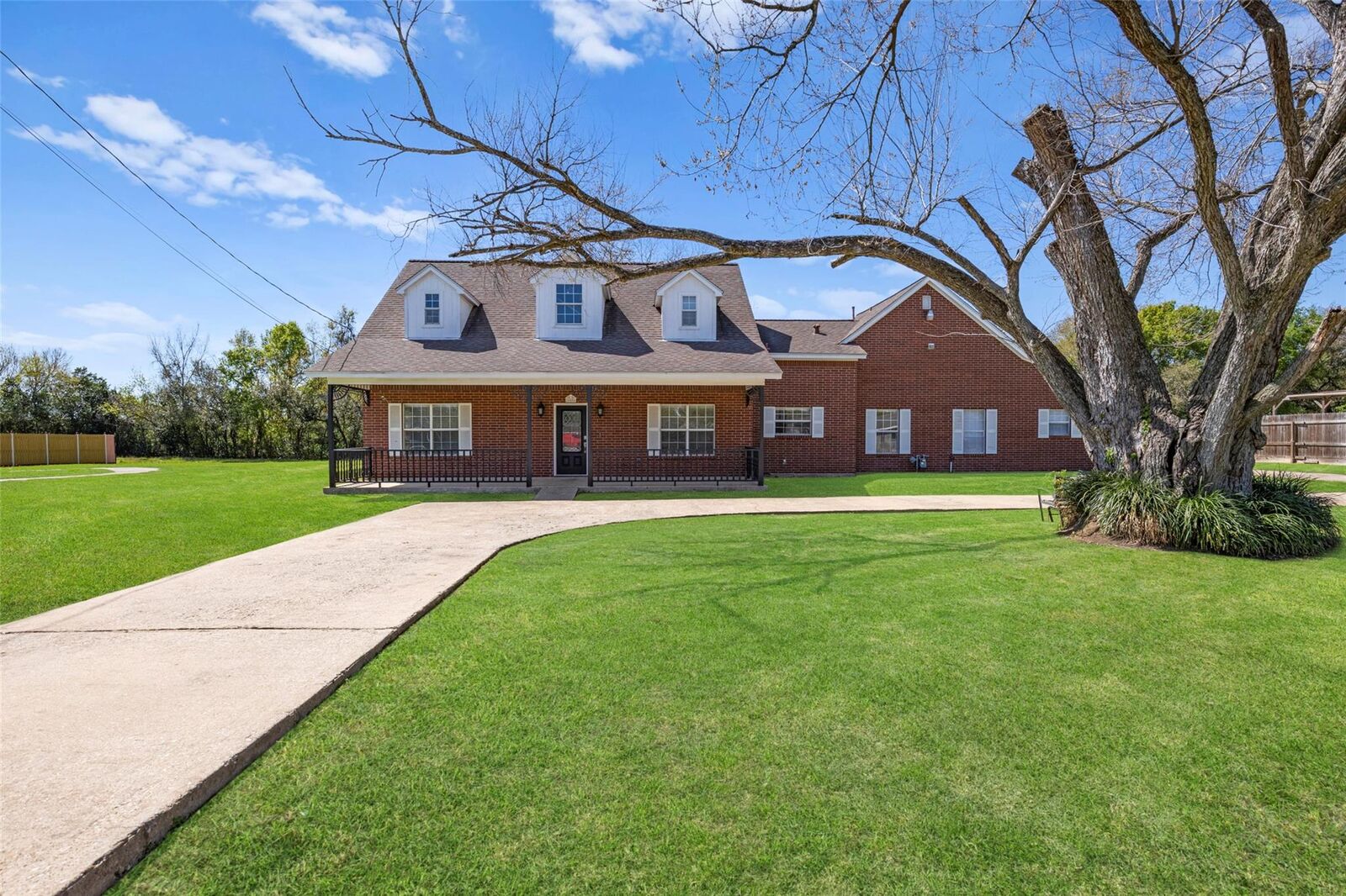 Property Photo:  10406 Ballantine Street  TX 77075 