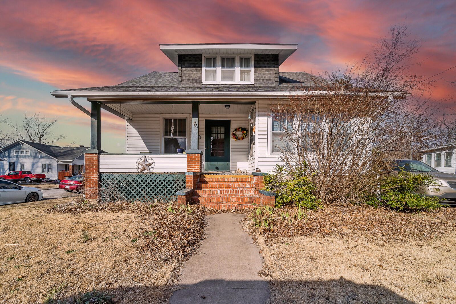 Property Photo:  221 W 6th Street  MO 65251 