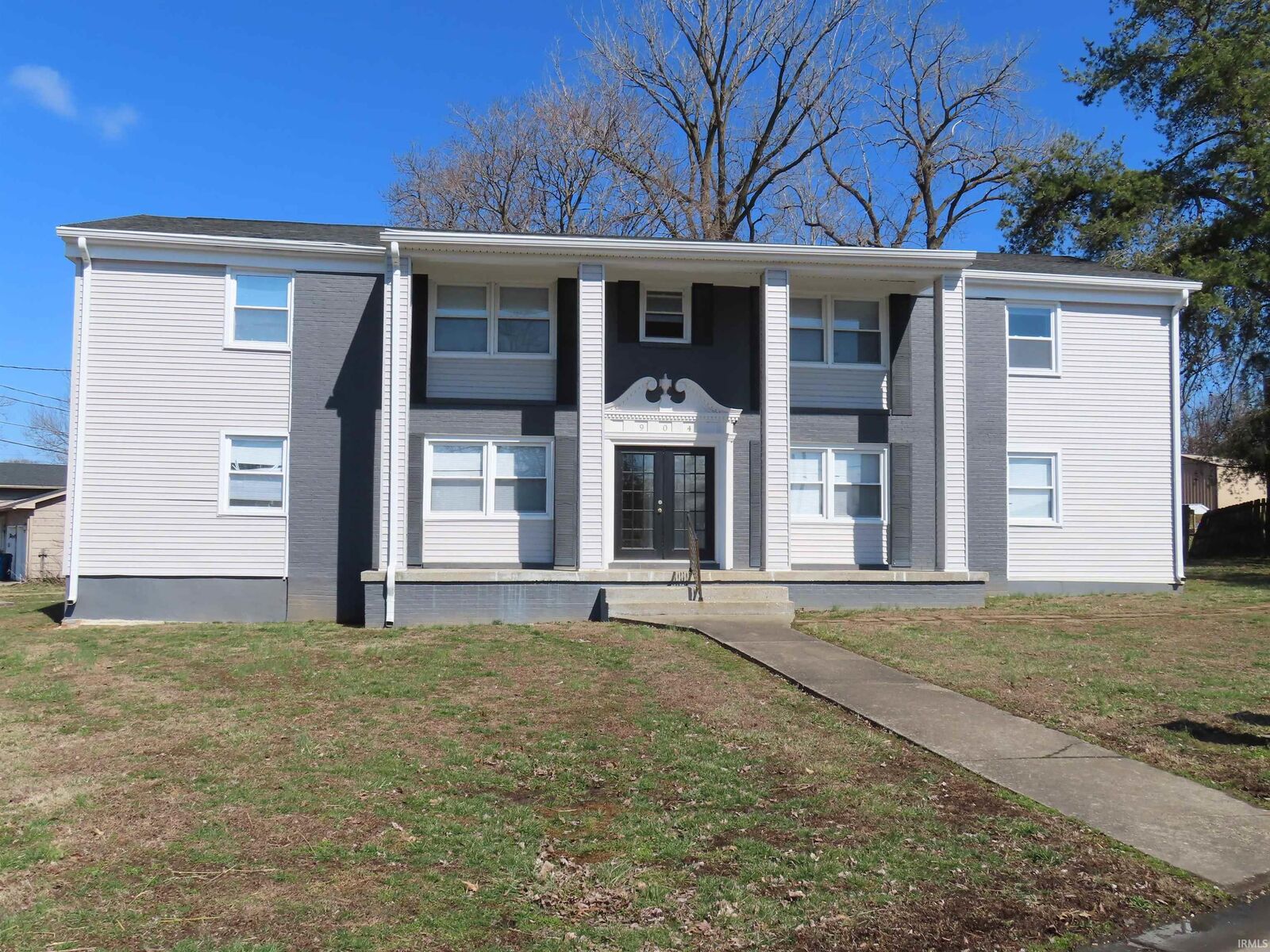 Property Photo:  904 Parkview Drive  IN 47601-2212 