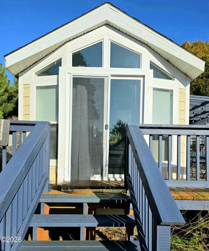 Property Photo: 4875 N Highway 101 35 OR 97341