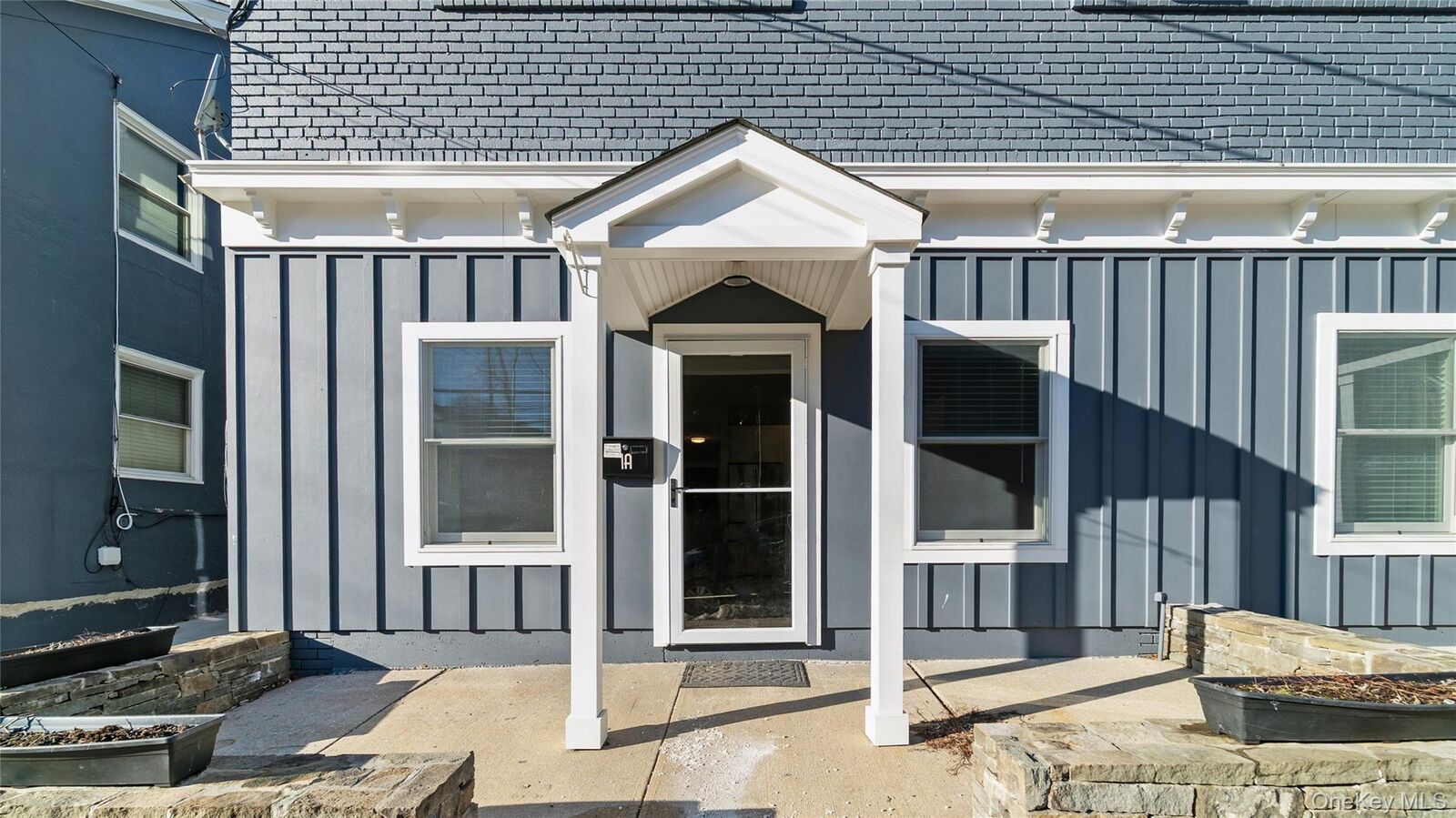 Property Photo:  197 Grand Street 1  NY 10520 