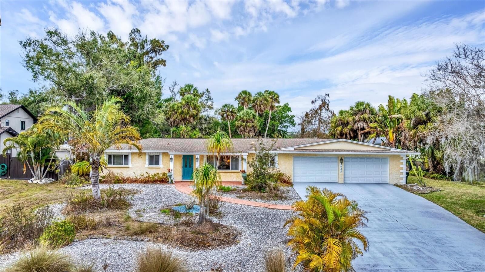 Property Photo:  3645 Meridale Road  FL 34238 
