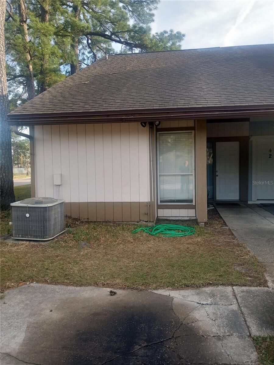 Property Photo:  10740 Alden Road 1  FL 32246 