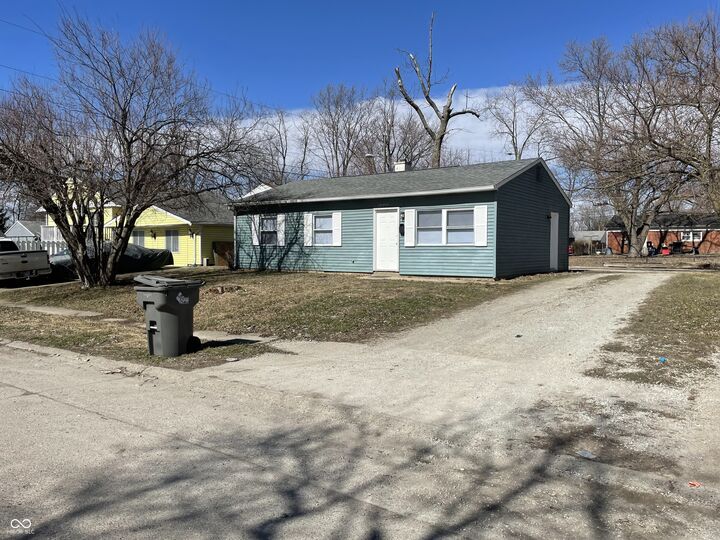 Property Photo: 8246 E 41st Place IN 46226