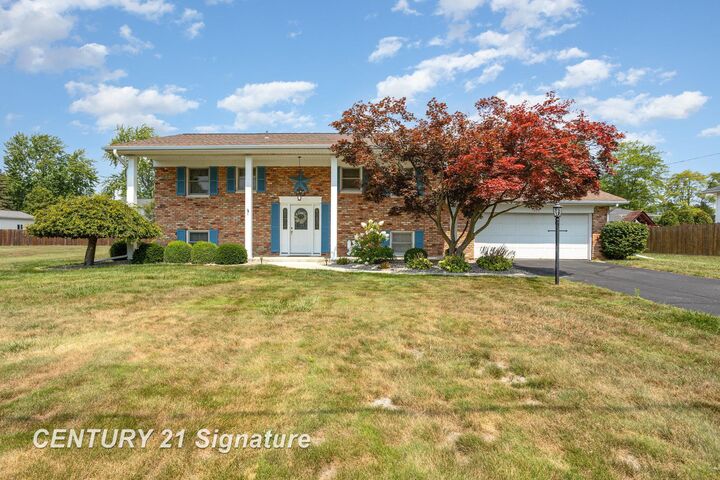 Property Photo:  7830 Bonny Drive  MI 48609 