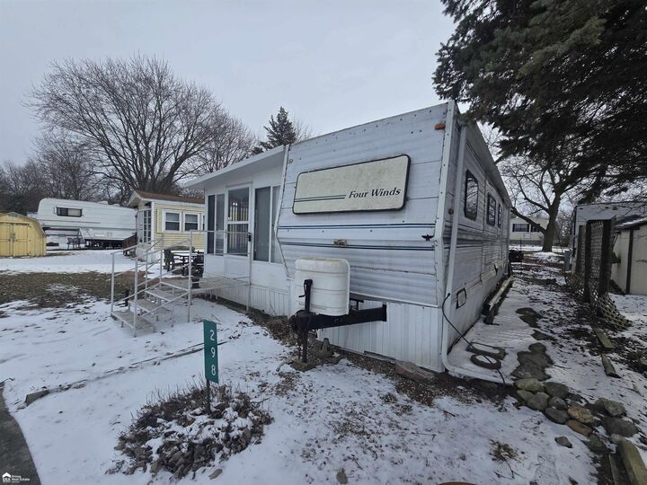 Property Photo: 10001 E Goodall Road 298 MI 48429