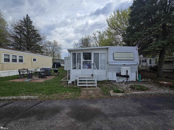 Property Photo:  10001 E Goodall Road 298  MI 48429 