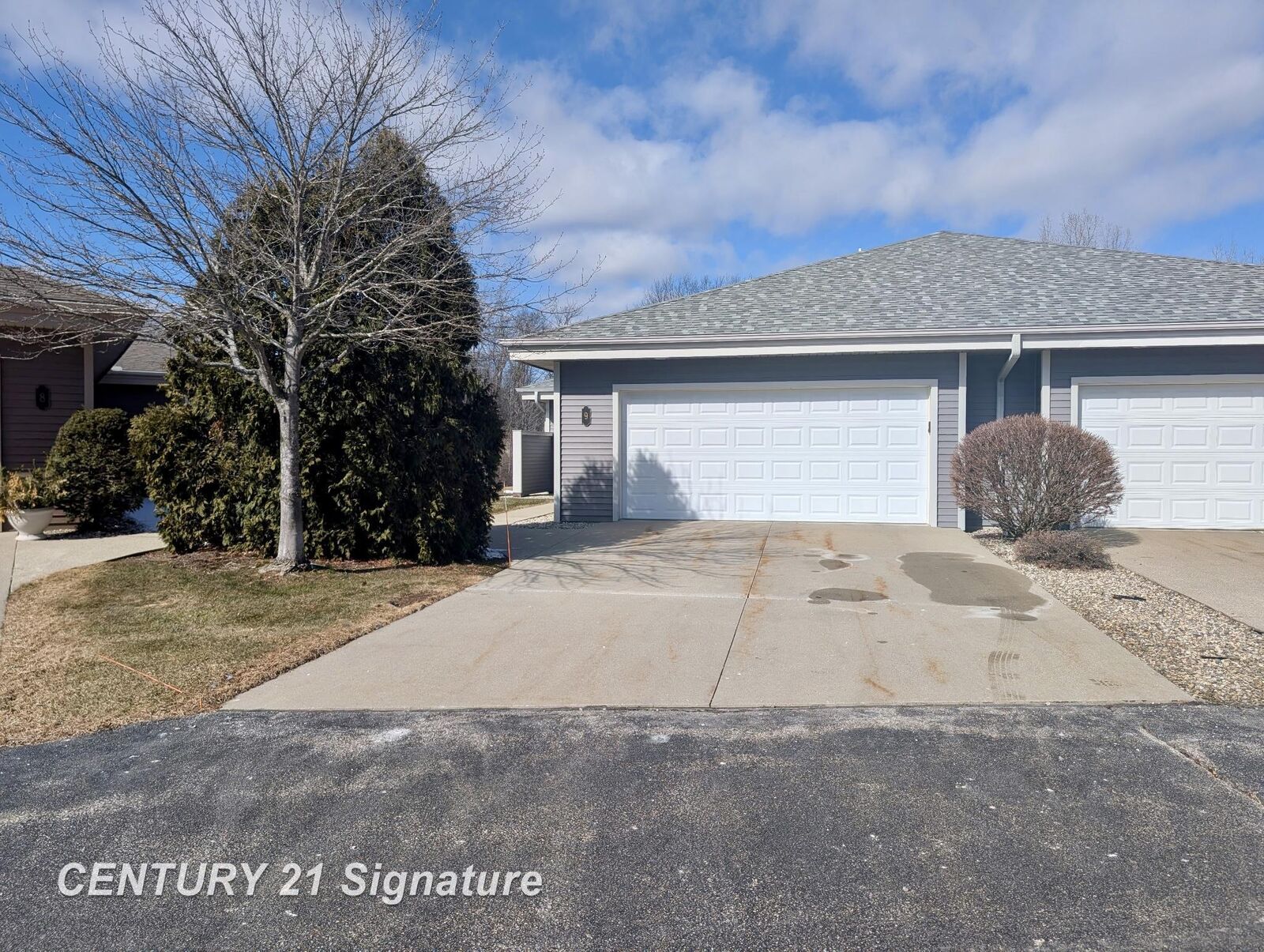 Property Photo:  9 Sanctuary Way  MI 48623 