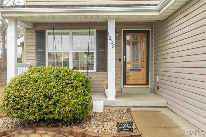 Property Photo: 1208 Flintshire Lane MO 63367