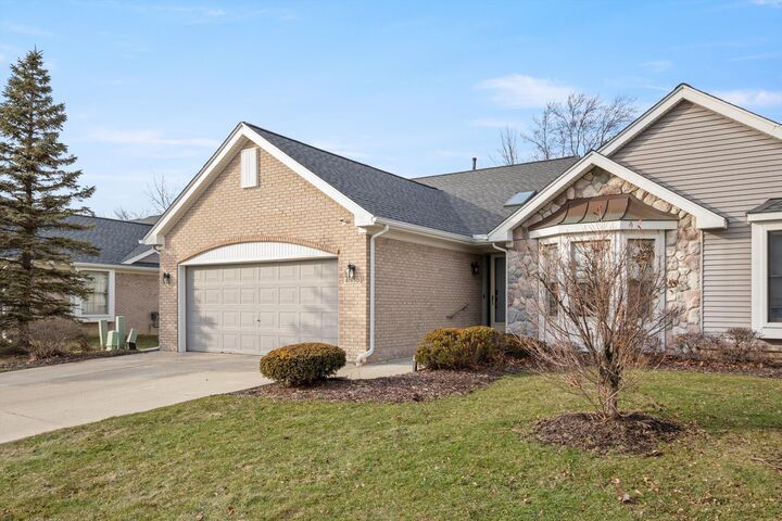 Property Photo:  41950 Coventry Way  MI 48187 